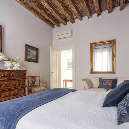 Miracoli With View On The Canal R&r Appartamento Venezia