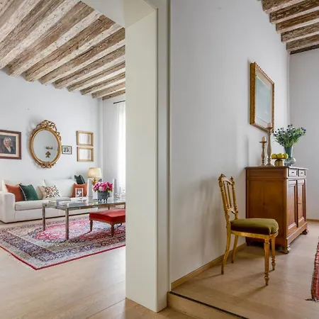 Miracoli With View On The Canal R&r Apartamento *
