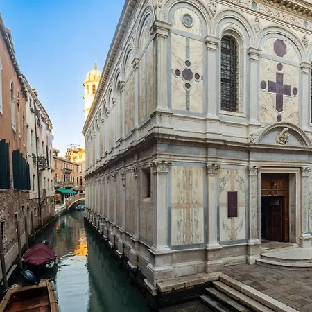 Miracoli With View On The Canal R&r Apartment Venedig